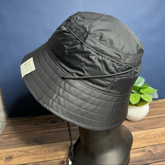 Lululemon Patch Logo Bucket Hat NWT Size S/M (Black) - Picture 6 of 16